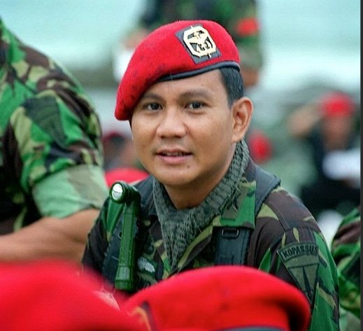 Jhonkosmik's tweet photo. Tiga sosok ini sedang ramai diperbincangkan.
Sebut nama sosok yang anda sukai. https://t.co/miBcgKcSaC