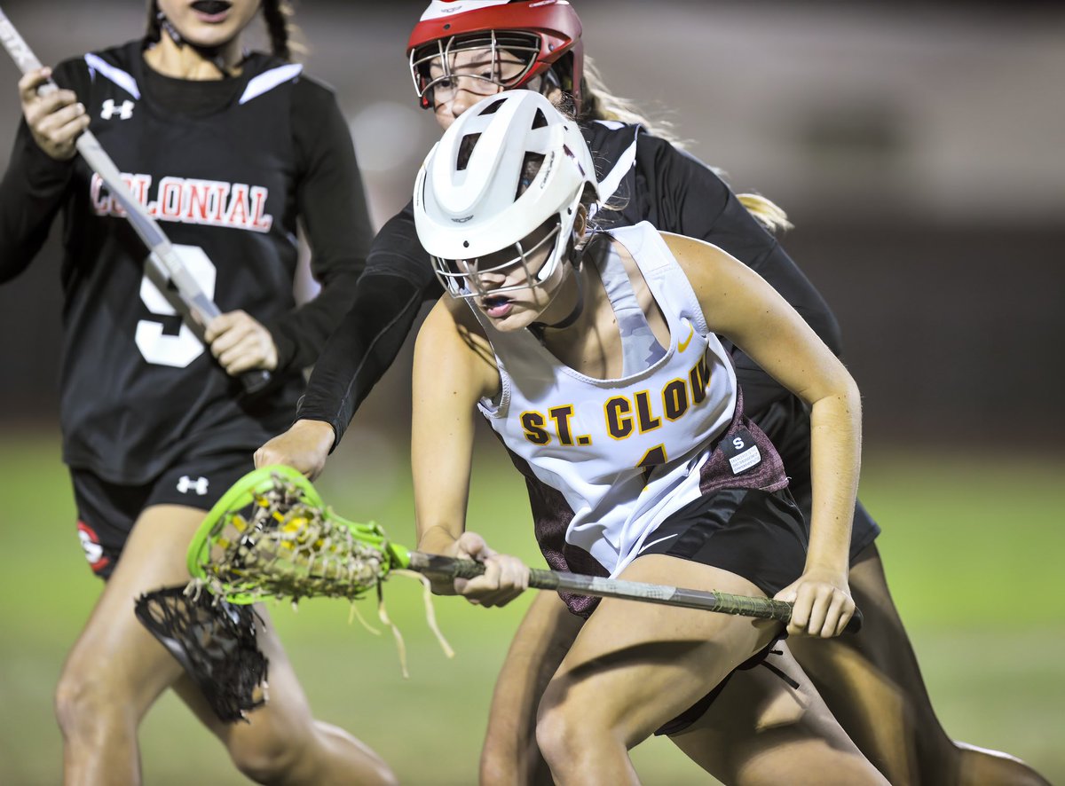 burningeyestd's tweet photo. St Cloud vs. Colonial Lacrosse the joy of night games in bad lighting. https://t.co/nJujl73nhA