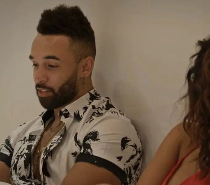 KTSylar's tweet image. What is it about this specific haircut that makes them so disrespectful to their women?

#LoveIsBlind #LoveisBlind4