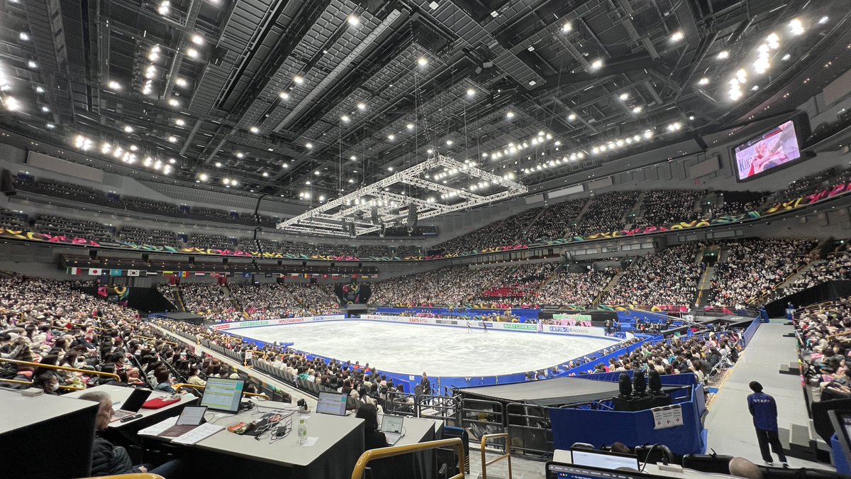 The enthusiasm of this #icedance crowd at #WorldFigure cannot be overstated. You can't claim they were here for KanaDai alone - every pair has been getting enthusiastic receptions and skaters are falling over themselves to praise Japanese fans in the mixed zone.