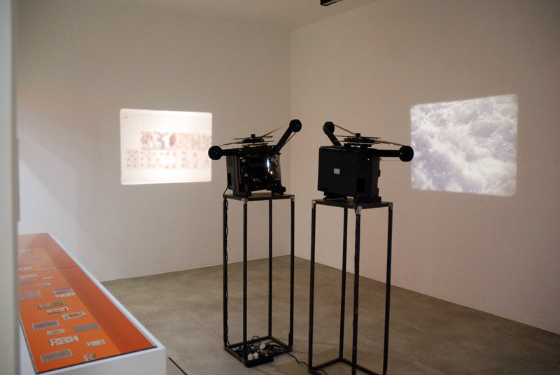 FranceFineArt's tweet photo. [agenda culturel] derniers jours 31 mars #expo Karine Rougier "Nous qui désirons sans fin" Prix #DrawingNow 2022 @DrawingLabParis #ITW #artiste représentée par #galerie @EspaceAVENDRE #karinerougier #podcast à écouter @FranceFineArt https://t.co/TfZUjXozgB https://t.co/BYXv8eeAh3