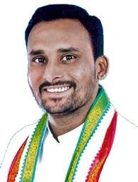 ಜಿಲ್ಲೆಯ ಎರಡು ವಿಧಾನಸಭಾ ಕ್ಷೇತ್ರಗಳಿಗೆ ಟಿಕೆಟ್ ಘೋಷಿಸಿದ <a href="/INCIndia/">Congress</a>  ಜಮಖಂಡಿಯಿಂದ ಆನಂದ ನ್ಯಾಮಗೌಡ, ಹುನಗುಂದ‌ ಕ್ಷೇತ್ರದಲ್ಲಿ ಕಾಶಪ್ಪನವರ ಸ್ಪರ್ಧೆಗೆ ಅವಕಾಶ. <a href="/siddaramaiah/">Siddaramaiah</a> ಬಾದಾಮಿ ಬದಲು ವರುಣಾಗೆ ಟಿಕೆಟ್