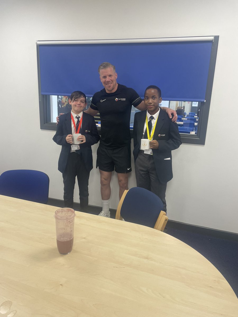 SEMH headteacher (@moldman83) on Twitter photo A very chilled out meeting talking with these <a href="/OrchardMead/">Orchard Mead Academy</a> oracles about what leadership means and why relationships underpin everything we do including how rewards week will be brilliant! A very chilled out meeting talking with these <a href="/OrchardMead/">Orchard Mead Academy</a> oracles about what leadership means and why relationships underpin everything we do including how rewards week will be brilliant!