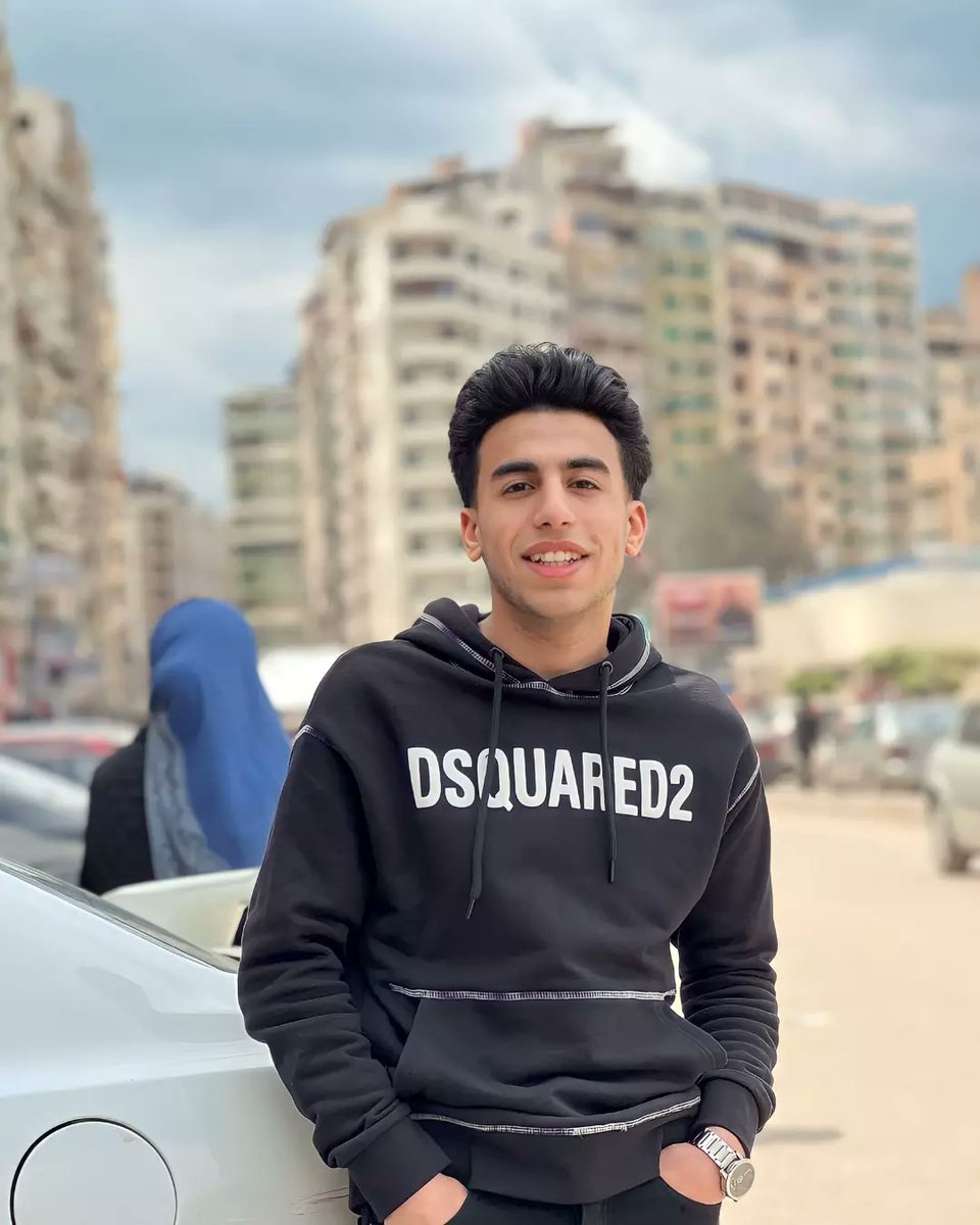 تظَاهر أنك بخيّر وأسَتمر .