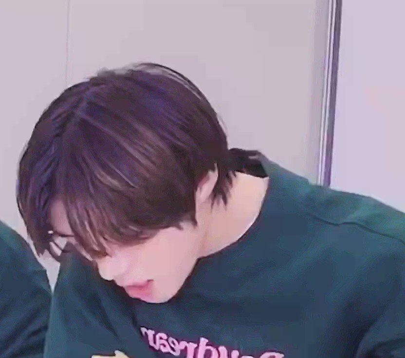 bam_9901's tweet photo. #숩밤 🔞 

펠라 처음 해보는 밤그  1 https://t.co/tI4bFAntrF