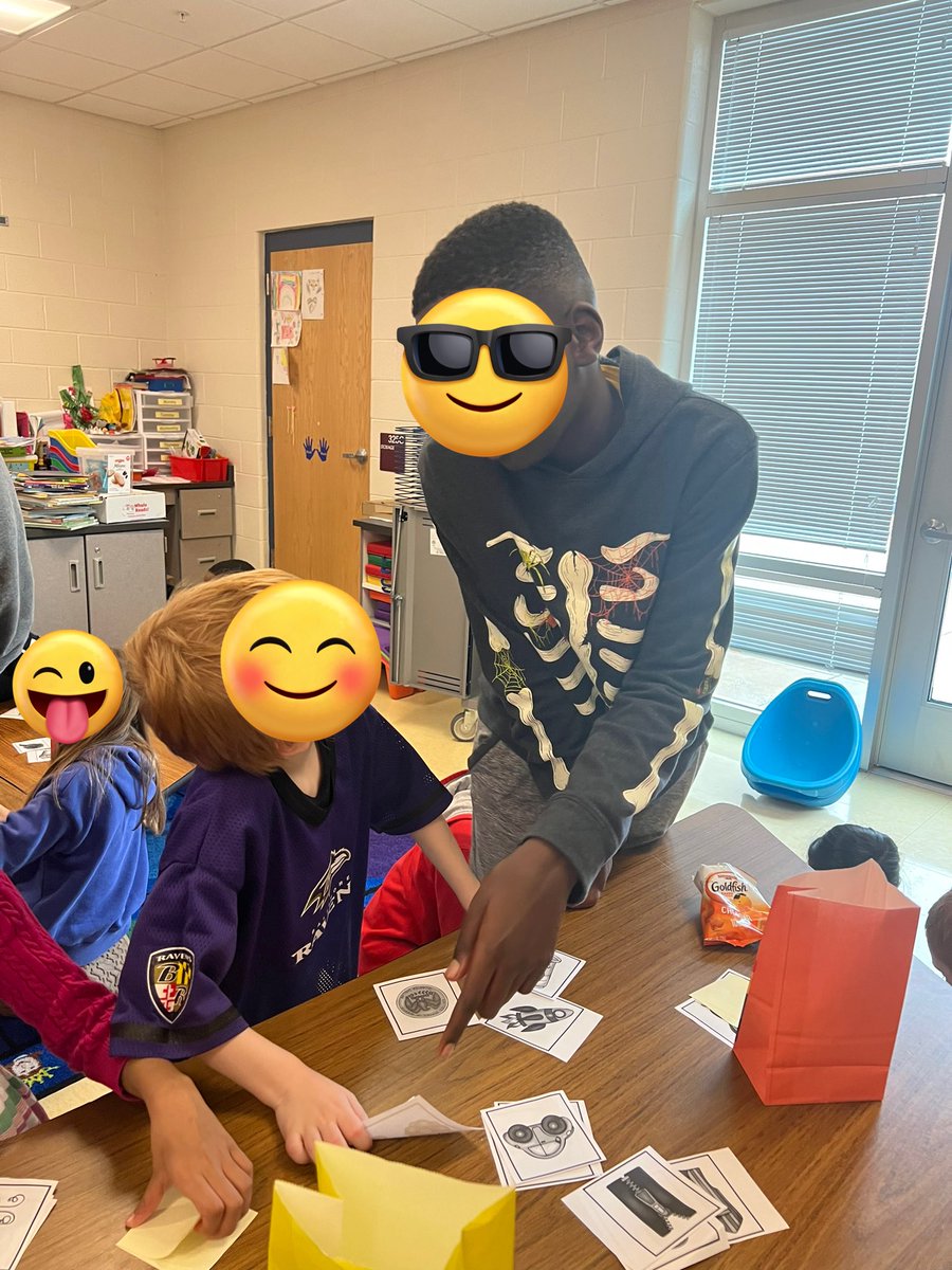 Kayla Hahn tweet media