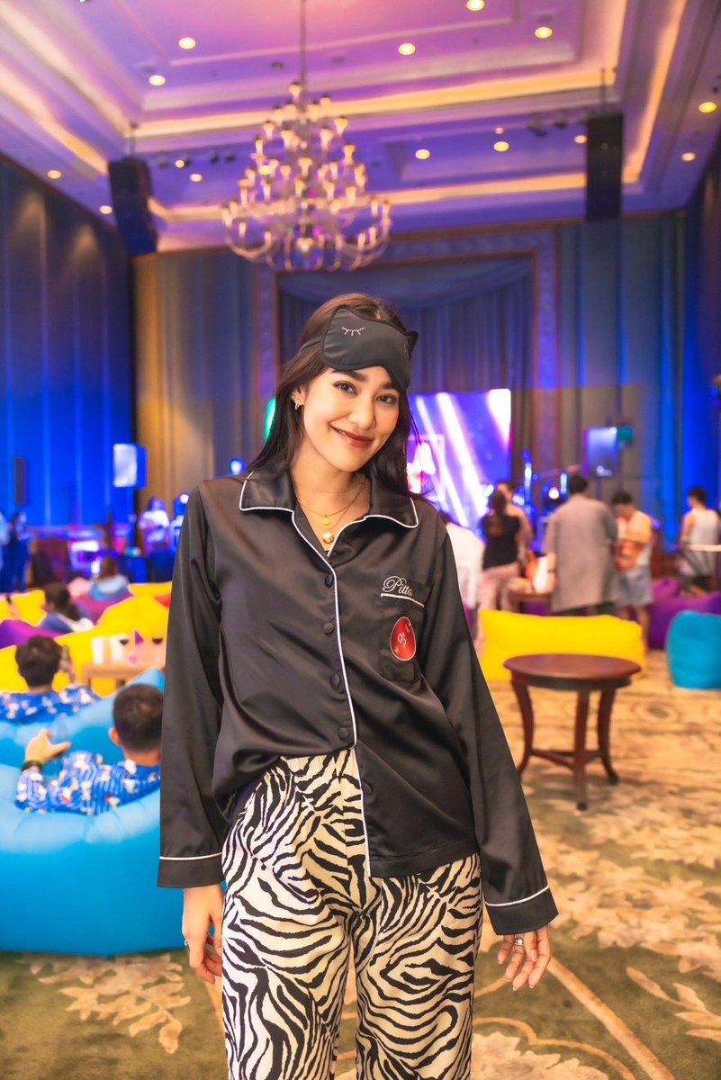 tapitta's tweet image. Pajama party