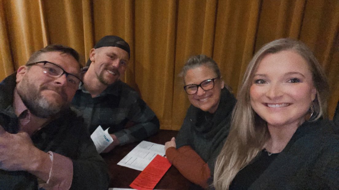 RomyRim's tweet photo. #marnorm he’s lighter than he looks!   Great show!! https://t.co/w5vKfStx7Y