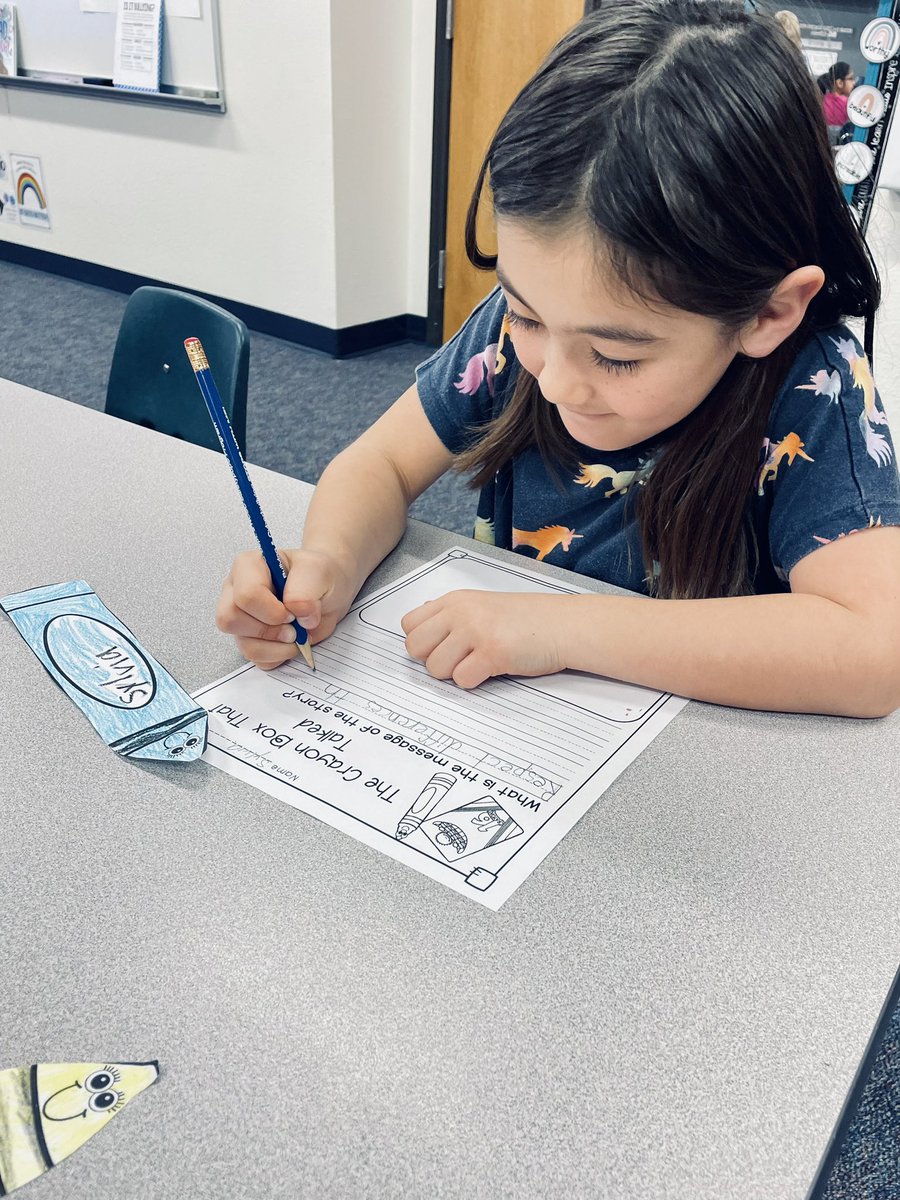 mandy_biros's tweet photo. These 1st graders @EddinsElem are all about respecting differences! 🖍️#TheCrayonBoxThatTalked #Respect https://t.co/1rUtNKqv7Q