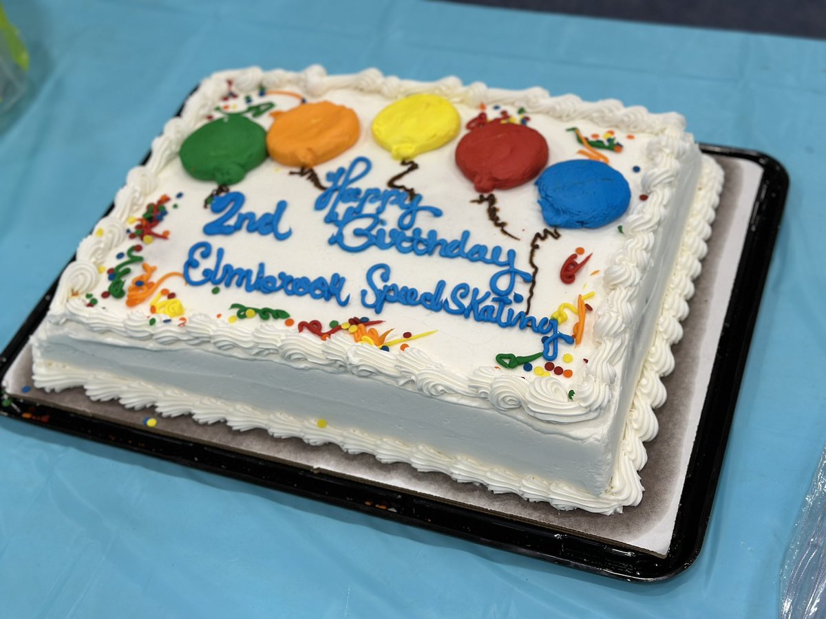 ClubElmbrook's tweet photo. Elmbrook School District Speedskating Club is 2⃣️years old!
Thank you @usspeedskating for visiting our last training of the winter season. We even held our mock-up race on the US Speedskating Short Track Age Group Nationals venue! @ElmbrookSchools https://t.co/5mvXiL0qMD