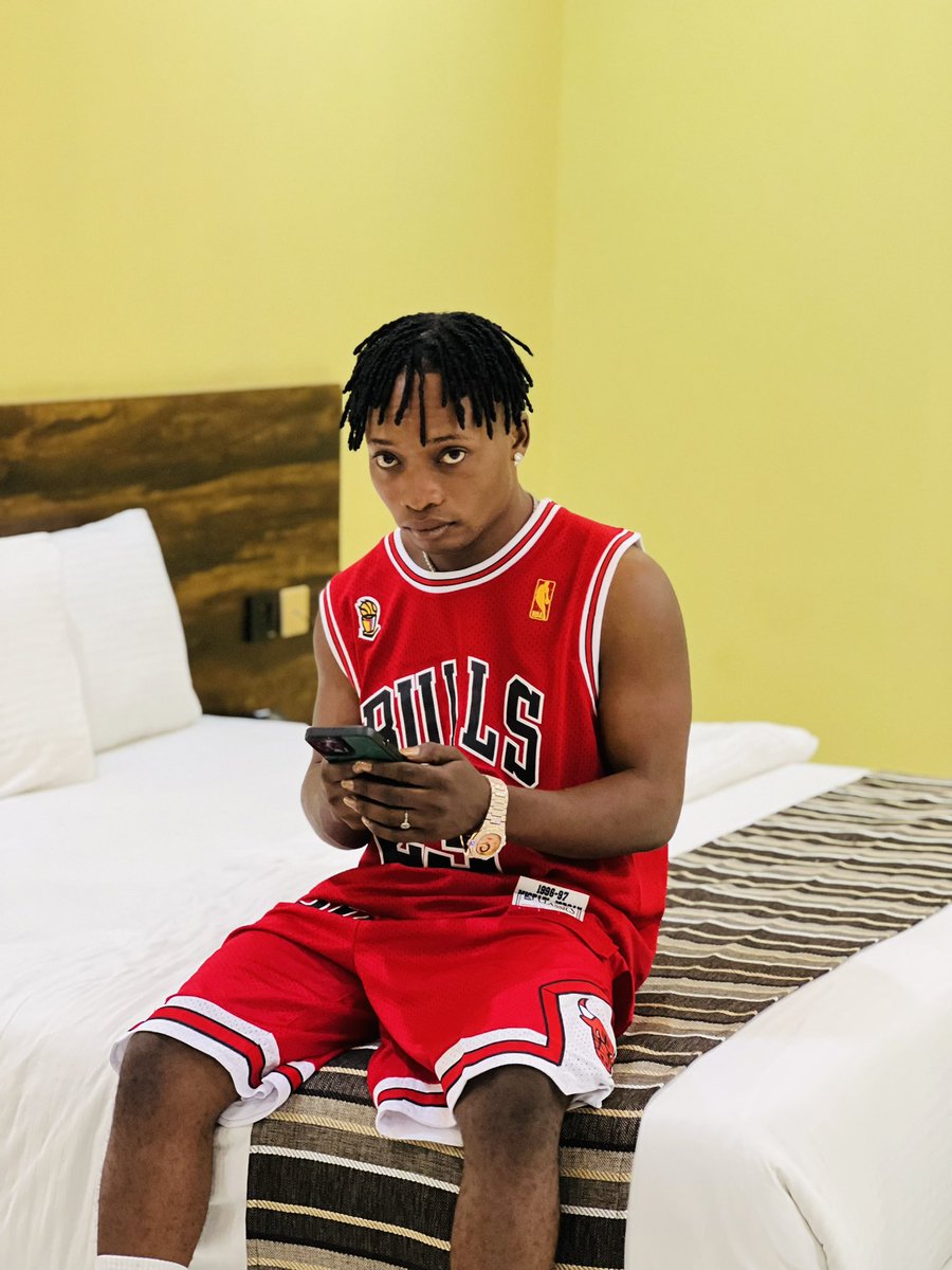 officialgwizzy1's tweet photo. +1 today 🤍🤍 https://t.co/tYBOQbXmk5