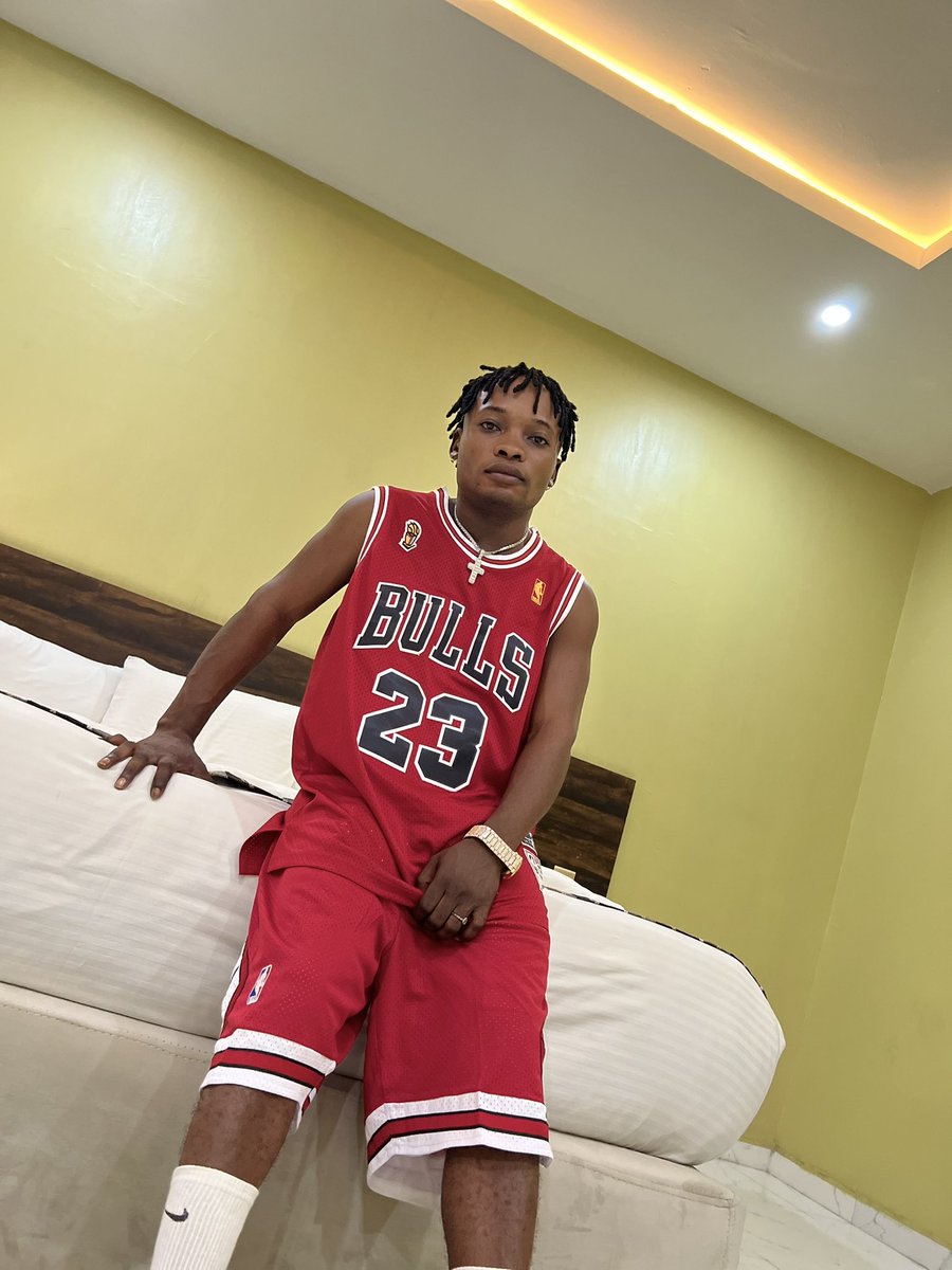 officialgwizzy1's tweet photo. +1 today 🤍🤍 https://t.co/tYBOQbXmk5