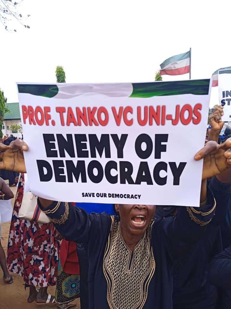 Emmanuel Kuza tweet media