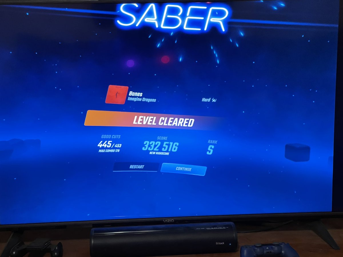 Didn’t know beat saber had an update until today, I freaking love imagine dragons and it was super fun to see new songs added. This was my first try on “Bones” 😊