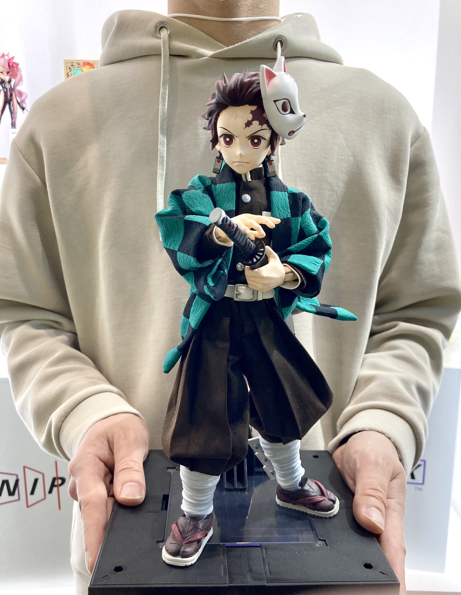 竈門炭治郎1/6スケールアクションフィギュア 未開封品 (鬼滅の 竈門炭治郎1/6スケールアクションフィギュア 未開封品 (鬼滅の