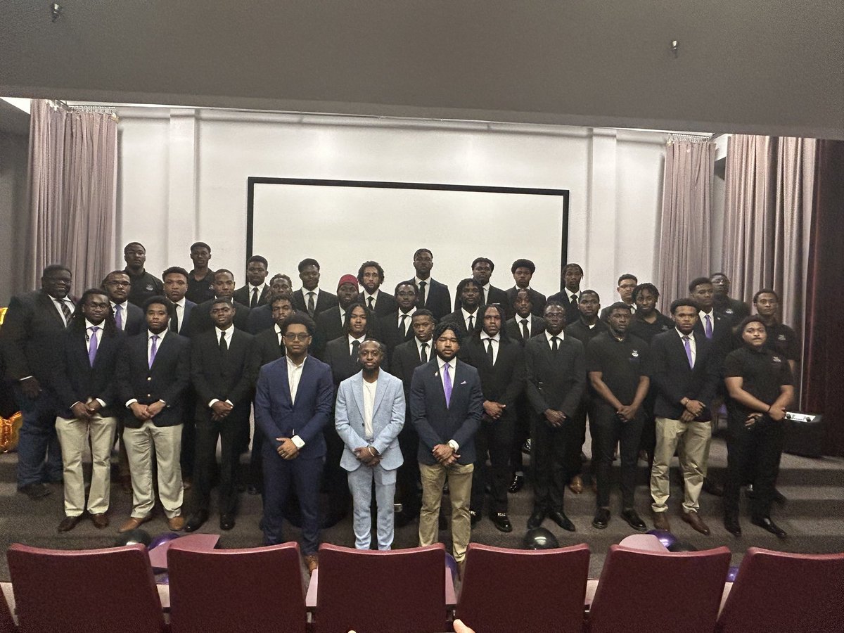 B.L.A.C.K. tweet media