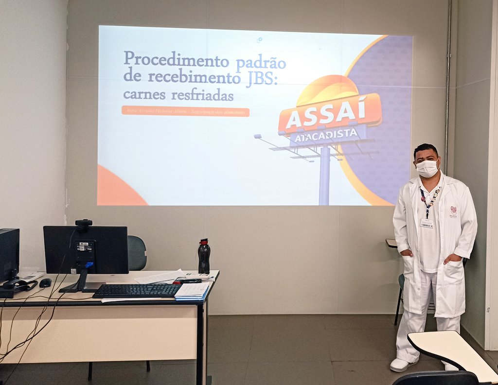 pi086's tweet photo. Hj o dia foi incrível. 💚😉👍
Ministrar esse momento foi ótimo...
..
Indo mimir pq amanhã tem mais trampo 💚.....
#controledequalidade #cursoJBS https://t.co/lxrSOAeRRR