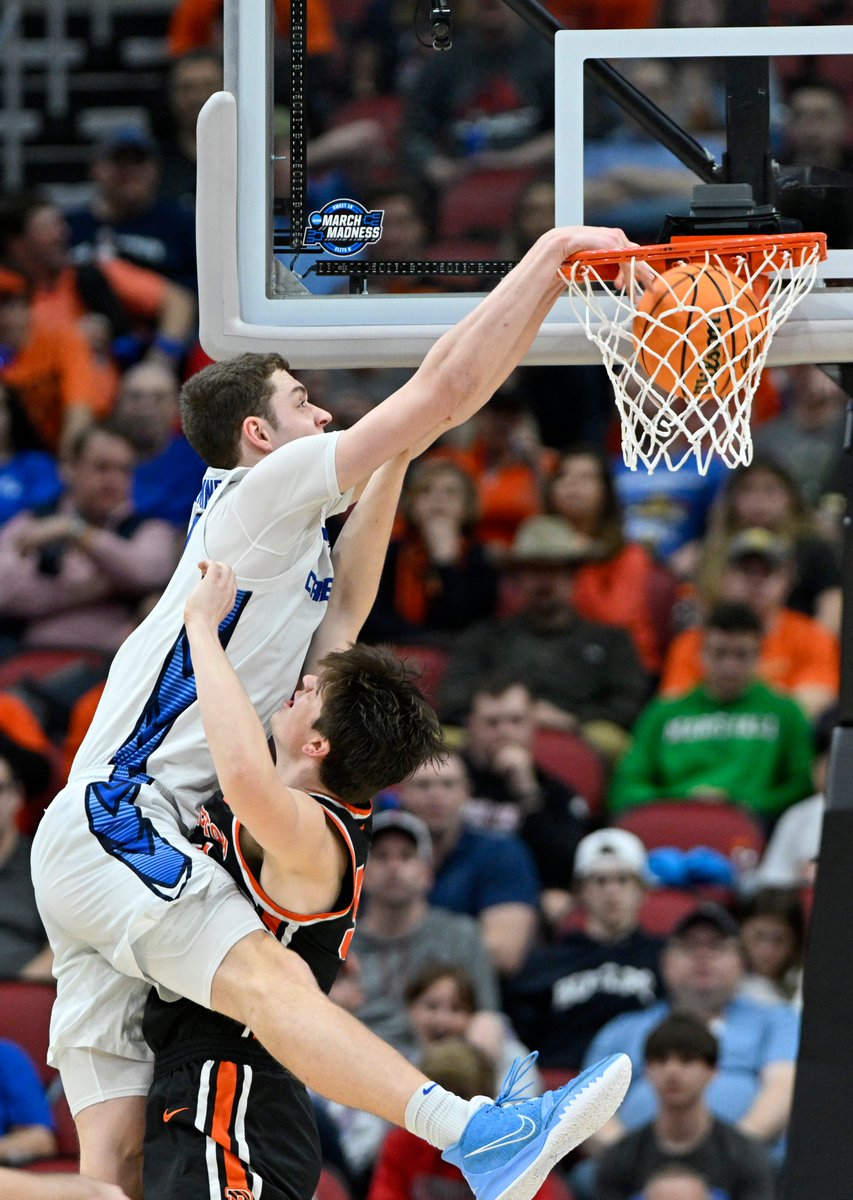 _robanderson's tweet photo. The Incredible Kalk.🦾
:📸 @usatodaysports https://t.co/WbZzc7hiKe