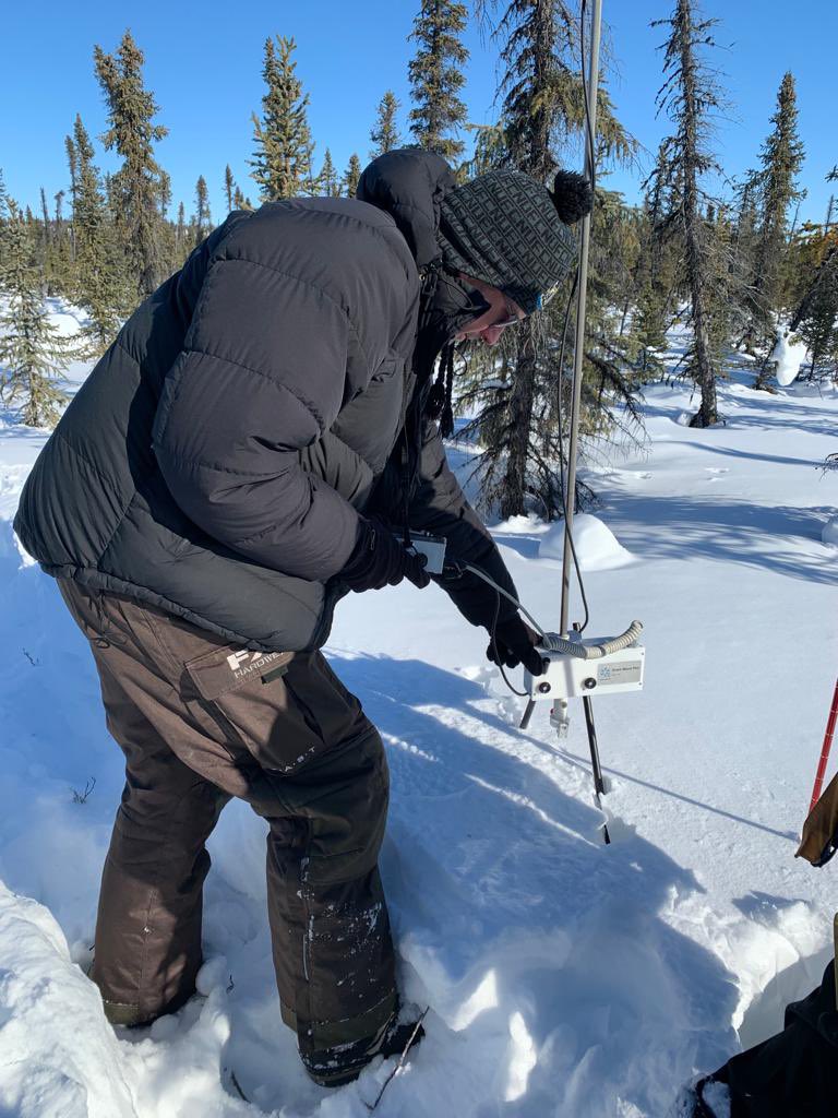 GJ_Woolley's tweet photo. Successful two days at Havikpak Creek collecting a second year of snow depth, density, SSA and SMP measurements. Tomorrow we head to TVC ❄️ https://t.co/2yDak8bOD9