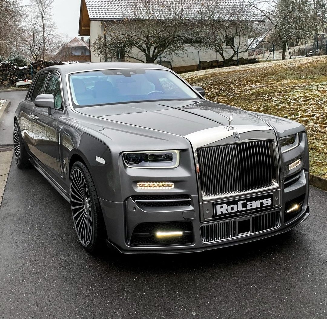 WorldWideCarsTM's tweet photo. Rolls-Royce Phantom by Mansory 🤤 https://t.co/SXoM4fdJK3