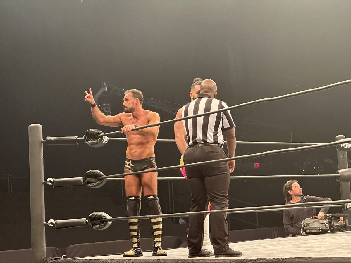 OrlandoPodcast's tweet image. Had a great time at the #aewdark and #AEWDarkElevation, I got to see some of my favorite from @CCWAliveTV