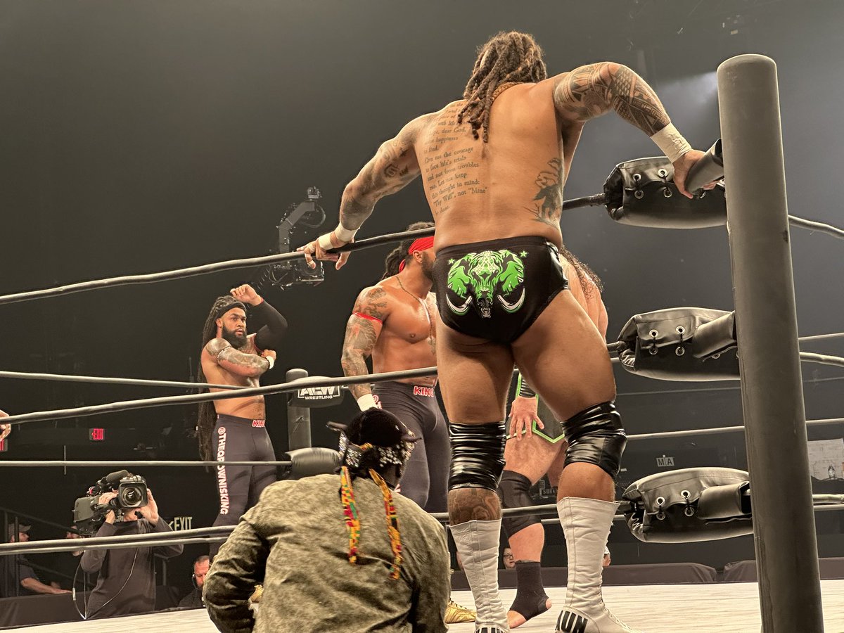 OrlandoPodcast's tweet image. Had a great time at the #aewdark and #AEWDarkElevation, I got to see some of my favorite from @CCWAliveTV