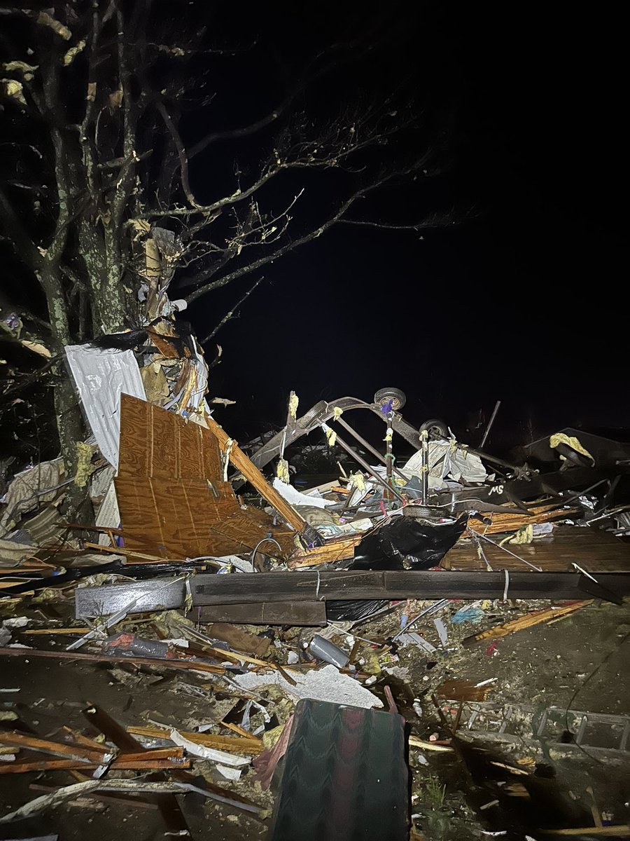 Storm Chaser Sidney Grimmett tweet media