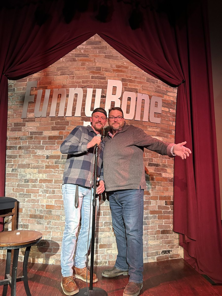 RomyRim's tweet photo. Tonight’s comedy was off the hook!  Btw, Mark is not as heavy as he looks 😊. A great show my friend!!! #marknorm https://t.co/EolM4ZcUpa