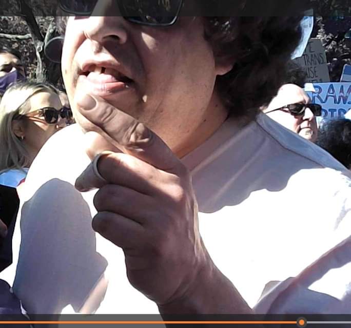 StandingforXX's tweet photo. This man was particularly abusive to literally everyone in his path. He pushed past a steward and shoved her body like she was a ragdoll
Another steward reports that he was a disgusting violent bully.

#NZDayofShame #2023WitchTrialsNZ  #TransTerrorism 
#LetWomenSpeakAuckland https://t.co/PiaCILiUE1