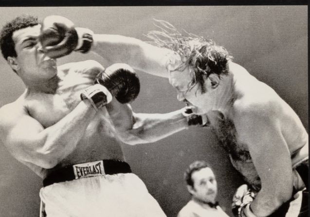 Darren Rovell tweet media