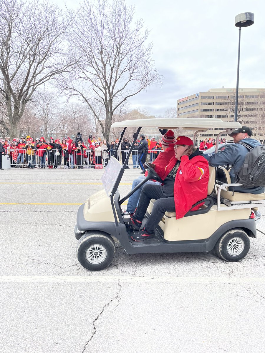 lilybondi's tweet image. #ChiefsKingdom #RobRiggle