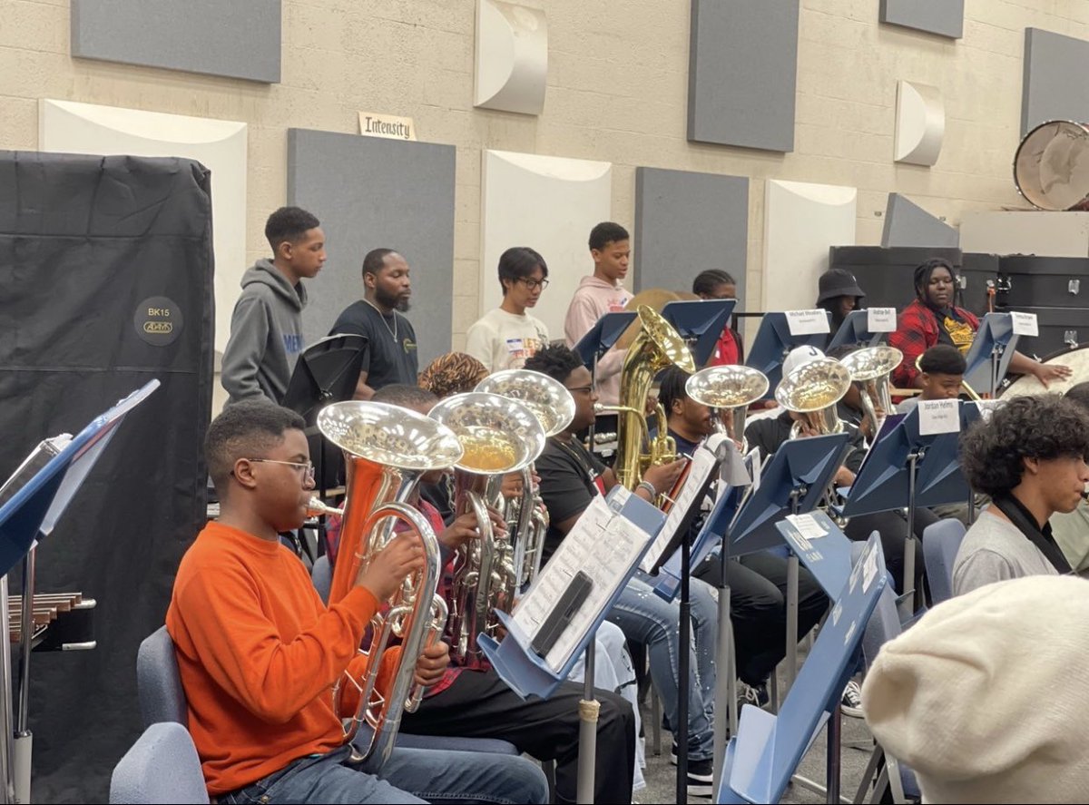 LaVergneHSBand's tweet photo. Day One of NAAWS Youth Honor Band rehearsal complete. @LHSintheNews @NAAWS_Music Wolverine B.A.N.D https://t.co/bOENmJdqWU