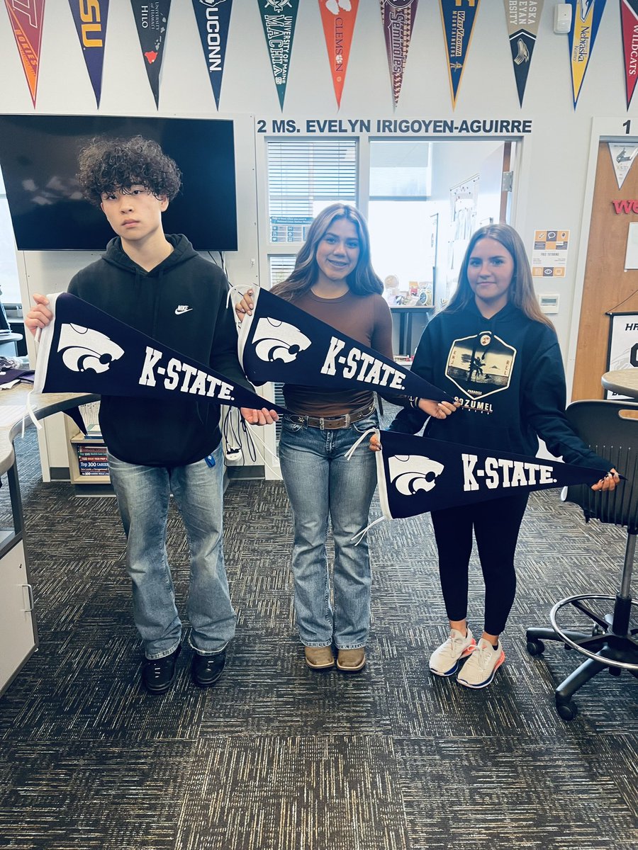 GraceBerumen's tweet photo. Thanks to teachers, counselors and future Wildcats we ended this week on a high note with a quick trip to Garden City today and Indiginous Students College for a Day yesterday 💜
#kstatedmsa
#kstatediversity
#kstate
#futurewildcats
#kstateprojectimpact
#gardencityks https://t.co/ALFHdf5mHZ