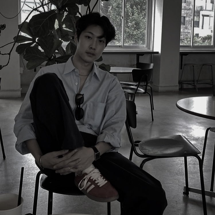 dicgnity's tweet image. ️️ ️️ 

 ️️ 

selamat pagi. selamat berakhir pekan. salam dari saya yang masih setia jadi budak korporat di akhir pekan.

️️ 

 ️️