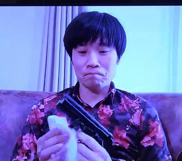 gokuakuwolf's tweet photo. 昨日の『タモリ倶楽部』空耳アワー FINAL ありがとうございました🌊
伝統ある番組の名物コーナーに長らく出演させていただけた事は非常に光栄であり、またとても勉強になりました。

その学びを胸に今日からTikTokを始めます！そちらもぜひ
#タモリ倶楽部 #空耳アワー #TikTok https://t.co/oWtwl1Cuc6 https://t.co/xcdQIR3JmU