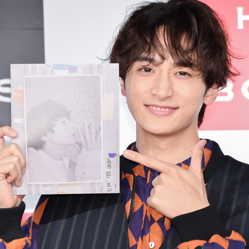modelpress's tweet photo. 【写真追加📸】小関裕太、カレンダー発売イベントに出席✨

📅7作目カレンダーで初挑戦したこと

🤍お気に入りカットは？

⚾「WBC」侍ジャパンから刺激🏏“村神様”・ヌートバー選手らへの思い

🔻フォトギャラリー
https://t.co/m2Br8Na4PY

#小関裕太 #小関裕太カレンダー2023 @yutakoseki
