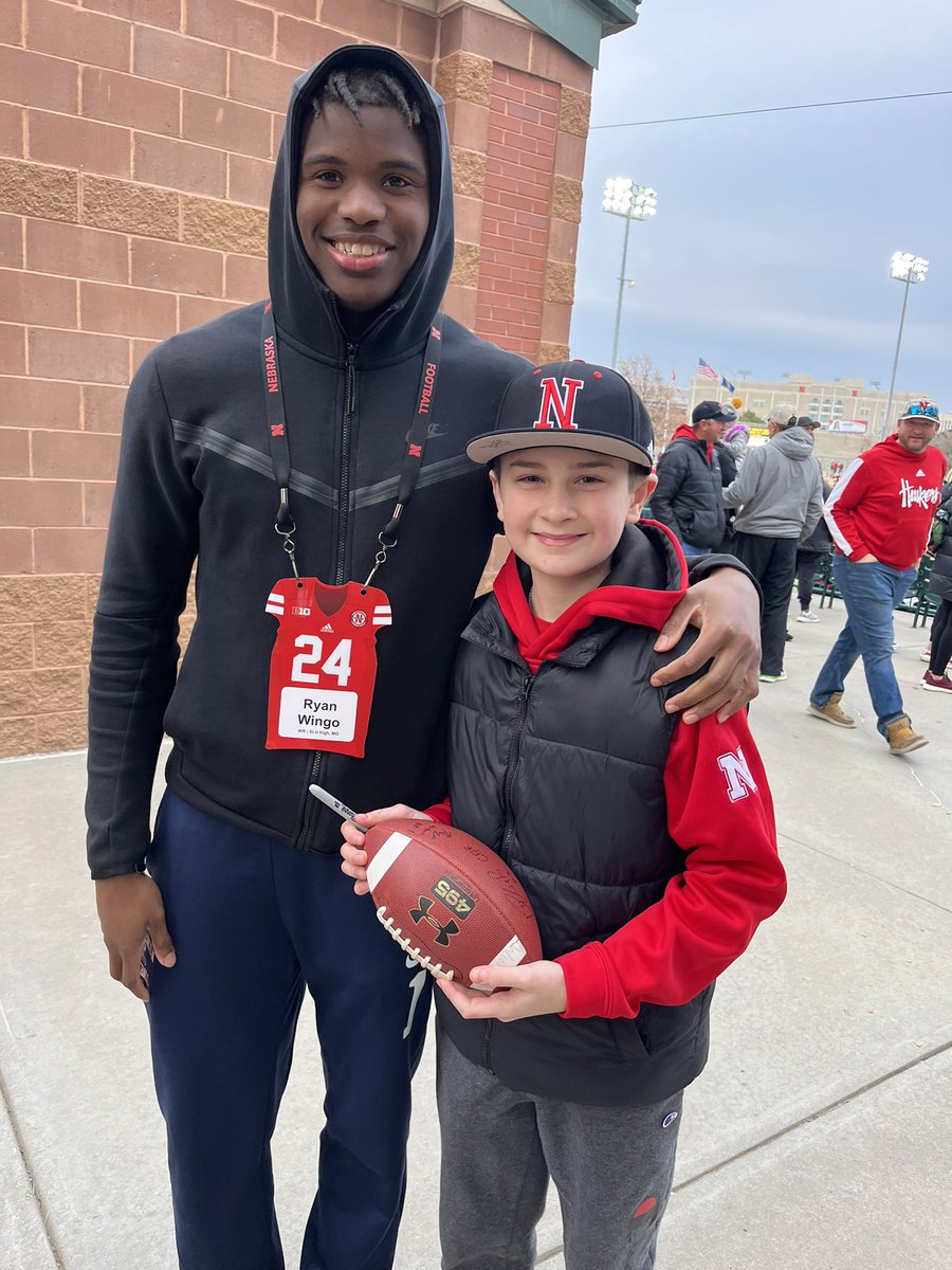 bpwingman's tweet photo. Thanks for making it a special night for my son Palmer #GBR @RaiolaDylan @_Ryanwingo1 @rogergradney15 https://t.co/Jyf4kb2bEr