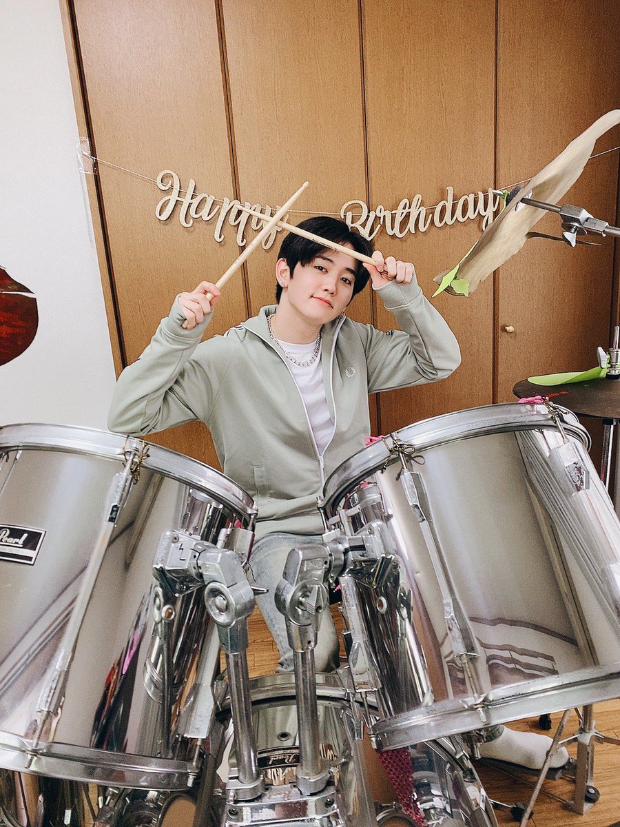 mashihopics's tweet photo. happy birthday, takata mashiho! on this day, a star was born. that bright, shining star is you! be your best self and sparkle all of the time. wishing you a magical birthday! 🪄

#HappinessForMASHIHO
#RESTART_PLAYwithMASHIHO
#お誕生日おめでとう_髙田真史帆 https://t.co/NplI8YlgHU