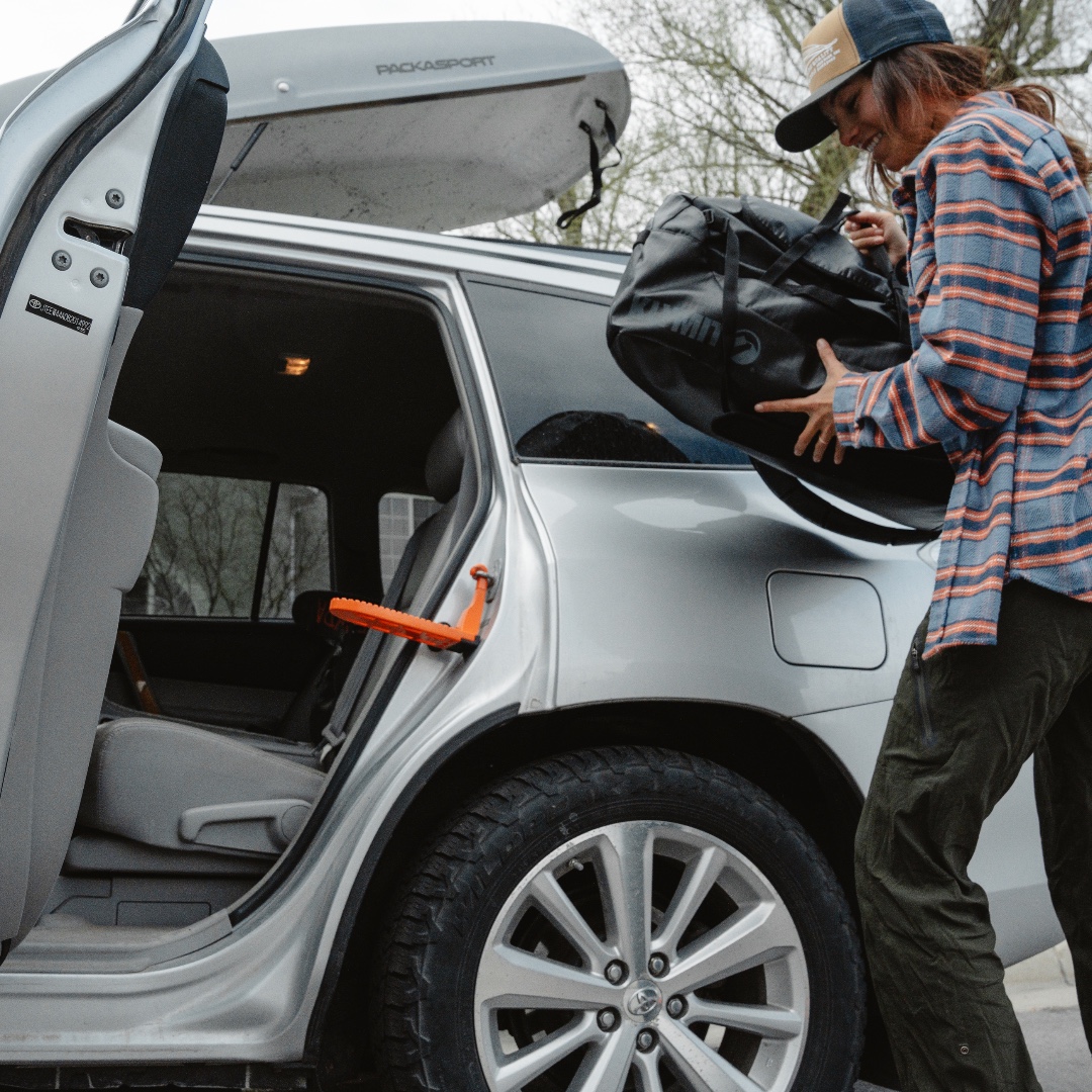 RightlineGear's tweet photo. Gear up and get out there 🚗 💨 

Shop: https://t.co/UmhREPJPhL

#RightlineGear https://t.co/i4qN2vCY8a