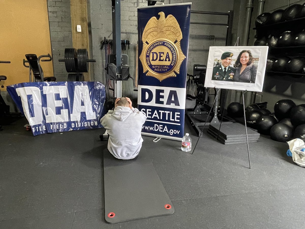 DEASEATTLEDiv's tweet photo. Today we honored SFC Adrian M. Elizalde during this year’s @maltzchallenge . Adrian’s sister, Rachel of @wearblue , joined the @DEASEATTLEDiv at Kraken CrossFit in Ballard. IG@KrakenCrossFit @DEAHQ @derekmaltz_sr @KrakenCrossFit https://t.co/bTfuRY5EyO