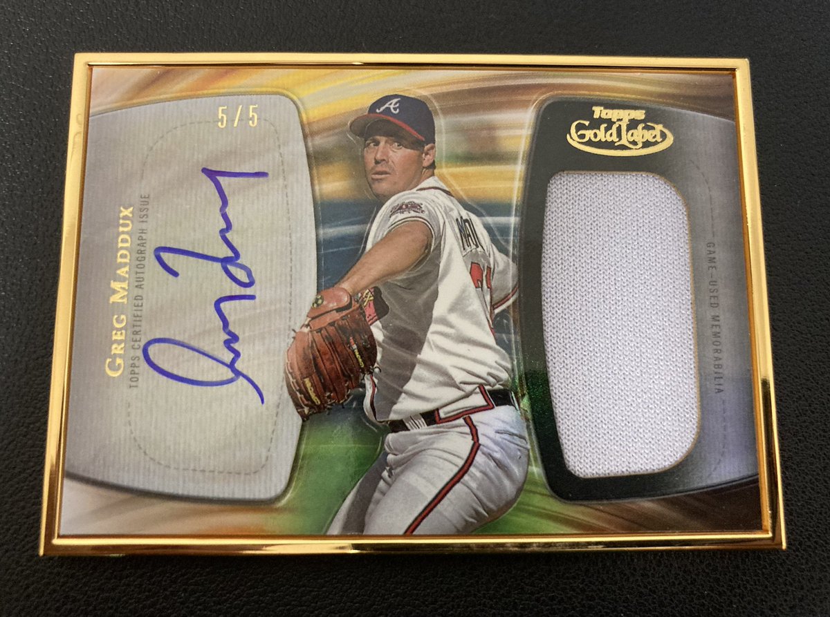 Matsu_tc's tweet photo. 2022 Topps Gold Label 1箱目開封📦まさかのレジェンド😳
Greg Maddux
Golden Greats Framed Jumbo Autograph Relic Card 5/5
#ToppsGoldLabel https://t.co/y2pkS1TZcD