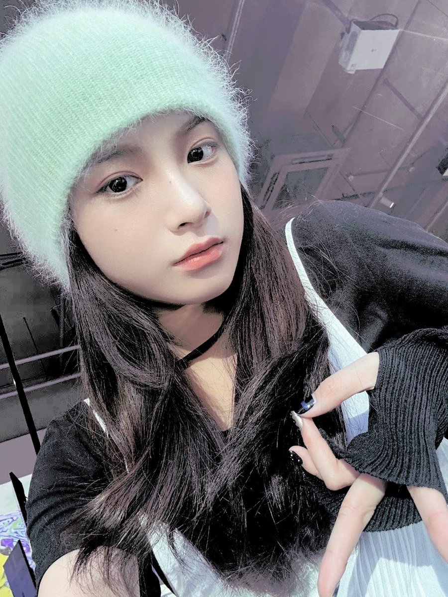 ⠀

                             Temporary face claim.
                             Temporary face claim.
                             Temporary face claim.

⠀