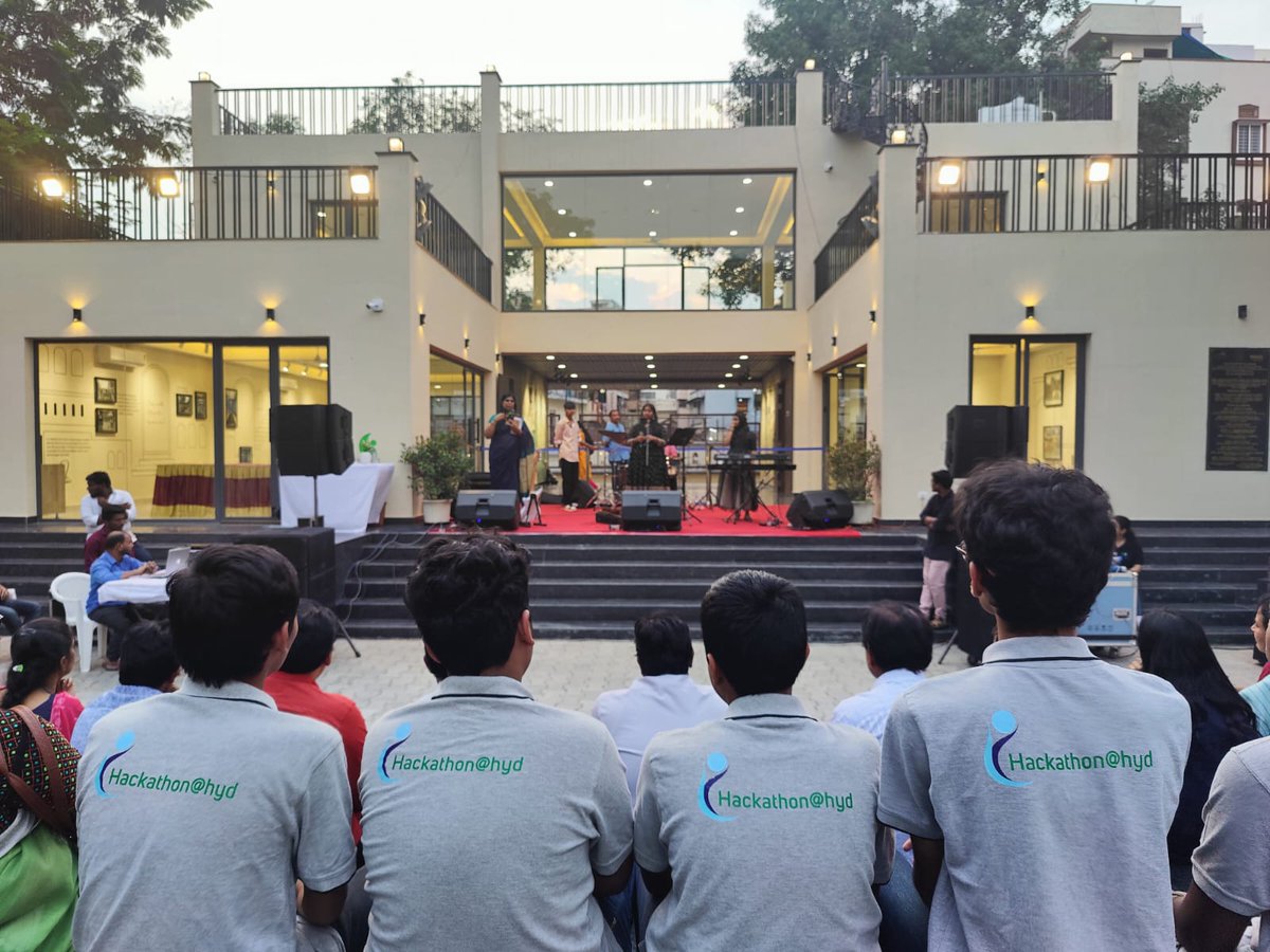 kalpana_designs's tweet image. Rebound 2.0 #MakersHackathon solving problems for Ground water conservation. 1000 school students participated across Hyd.
A  grand concluding event presided by Dr Pandit Madnure, Director @TGWD &amp;amp; senior officers
@360lifeEL
 @rainwater_info #futureed
@PravahaNGO @iiit_hyderabad