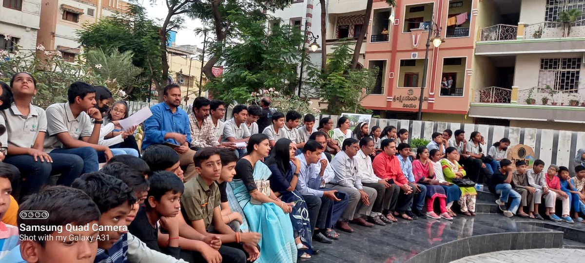 kalpana_designs's tweet image. Rebound 2.0 #MakersHackathon solving problems for Ground water conservation. 1000 school students participated across Hyd.
A  grand concluding event presided by Dr Pandit Madnure, Director @TGWD &amp;amp; senior officers
@360lifeEL
 @rainwater_info #futureed
@PravahaNGO @iiit_hyderabad