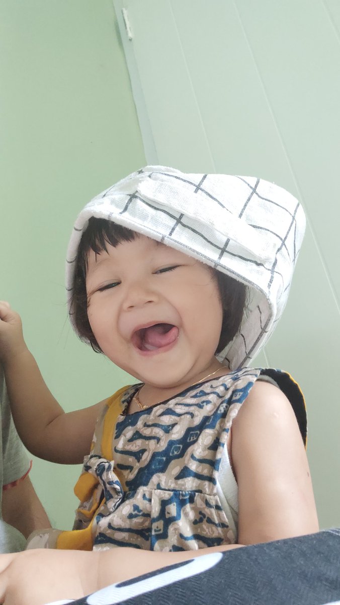 sarrassswati's tweet photo. @Widino dom kab. bekasi, mas dino
alesannya karna dulu jaman hamil paling seneng makanin roti pake keju2an eh sekarang begitu anak lahir juga doyan keju. jadi pengen nyobain puck ke anak. pasti dia bakal suka bangettt 😁

ps : bonus foto si anak keju 🙈 https://t.co/zND4FN5Hag