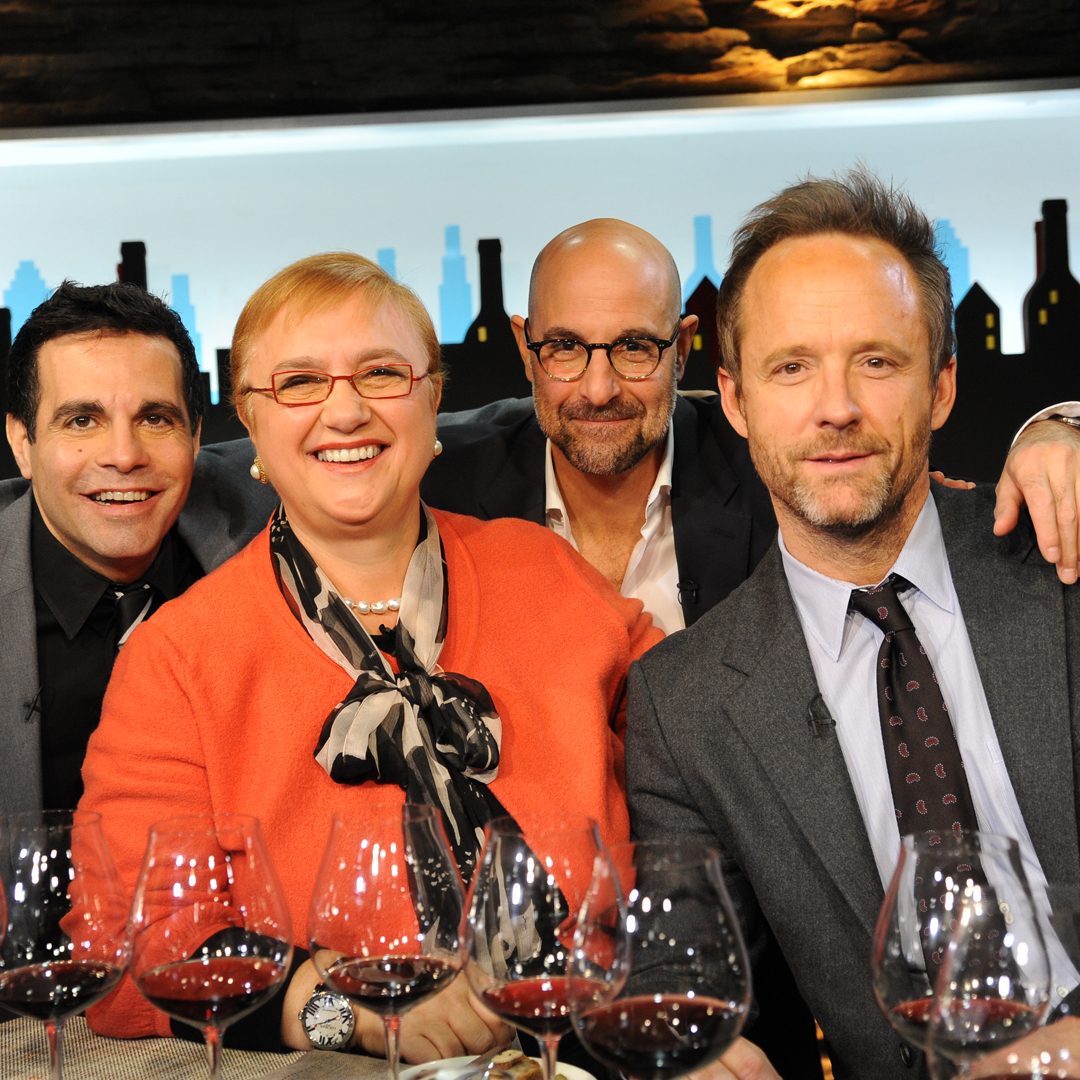 ChickenSoup_TV's tweet image. Join #StanleyTucci and a host of his famous friends and foodies in Vine Talk ❤️🍷❤️ -- the ultimate party for #winemoms #winelovers and anyone who enjoys #TheGoodLife.

Stream for free on Chicken Soup for the Soul. spr.ly/60113hhIh