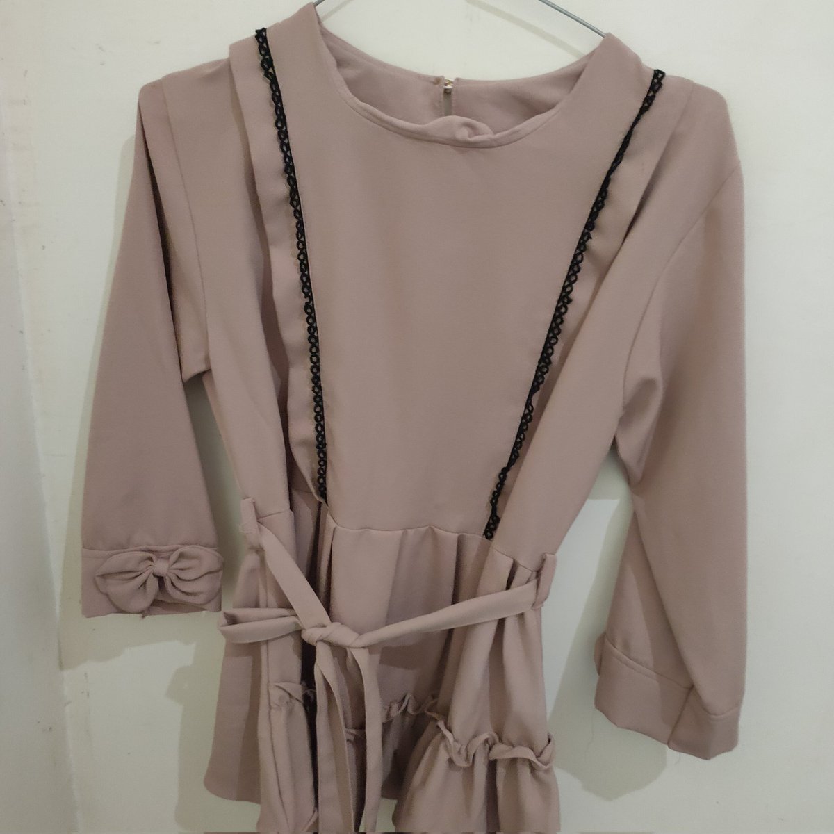 cuteejw's tweet photo. wts preloved baju rajut murah
35k per foto
— pesan lewat shopee udh freeong
dom: Jawa timur
detail ada direplay, link co 👇
https://t.co/mZwl0vDiXq
❌ not for sensitif buyer no return no return
t. atasan rajut murah thrif trifting
#zonauang #rajut #thrift #trifting https://t.co/NoMhA4Pr0C