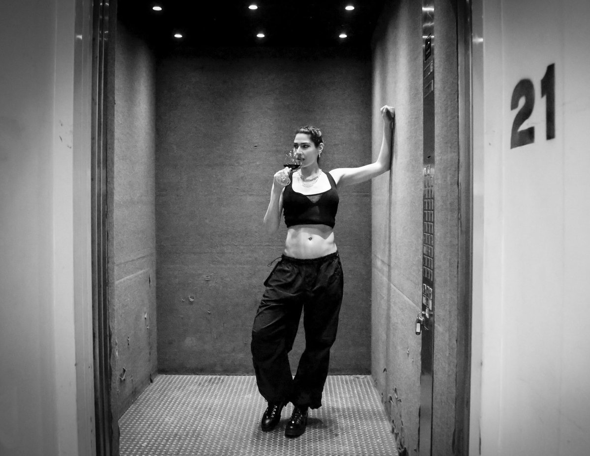 haashoficial's tweet photo. 🔞 sólo 21 😋 https://t.co/Ej7qrMcAeW