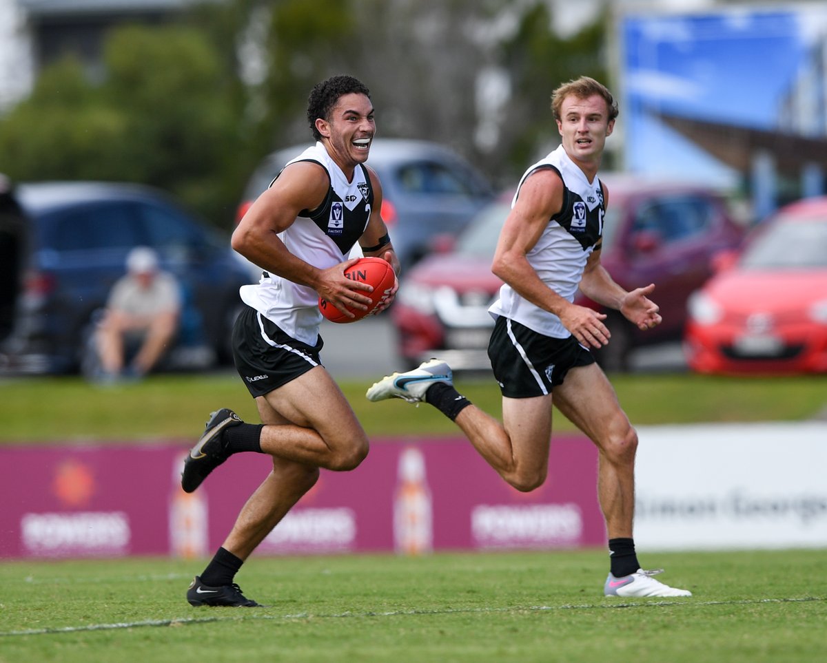 SouthportSharks's tweet photo. Sharing is caring.

In the first half, Maxy and Zac kicked two goals each. https://t.co/DxUtzEYppB