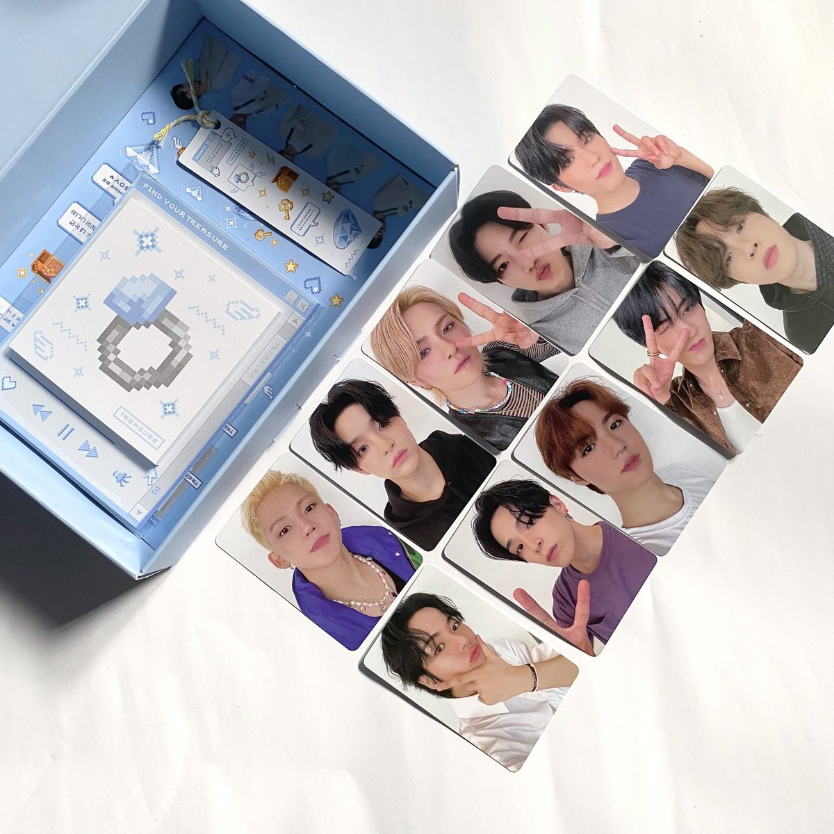 shopshopnumber1's tweet photo. พร้อมส่ง 🔥

 AUGUST DEBUT ANNIVERSARY   #TREASURE           [ANNIVERSARY]
🎀 Deco kit 

ราคา890บาท ได้ทั้งหมดครบเซท

สนใจสั่งทางDM  #ตลาดนัดtreasure #ตลาดนัดเด็กสมบัติ 
 #TREASURE  #HELLOeverywhere          
#TREASURE_hello_in_bangkok vip #TREASURE_2023TOUR บัตร คิว https://t.co/qPNe4JqZNH